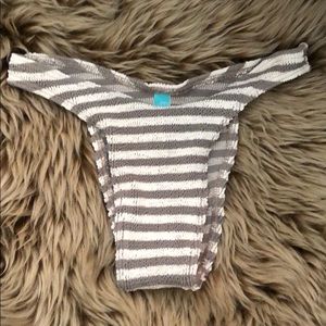 Bond eye bikini bottoms👙